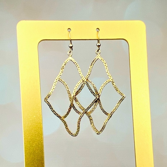 Excellent Gold Chain Geometric Free Form Avant Garde Earrings Huge Chandelier - Picture 3 of 4